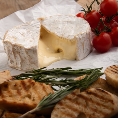 Barncliffe Brie - 200g - Christmas Box